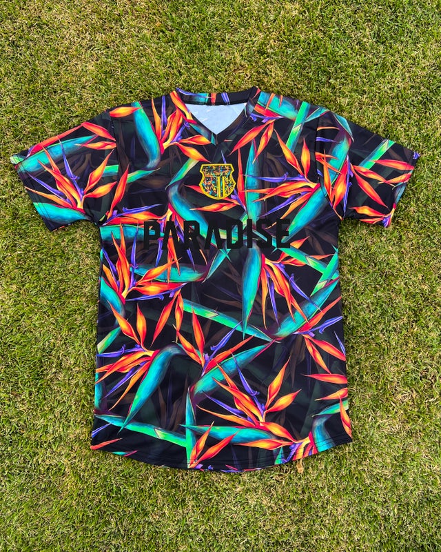NIKE Paradise Soccer Club Supremeサッカーハワイ Naples' first pro
