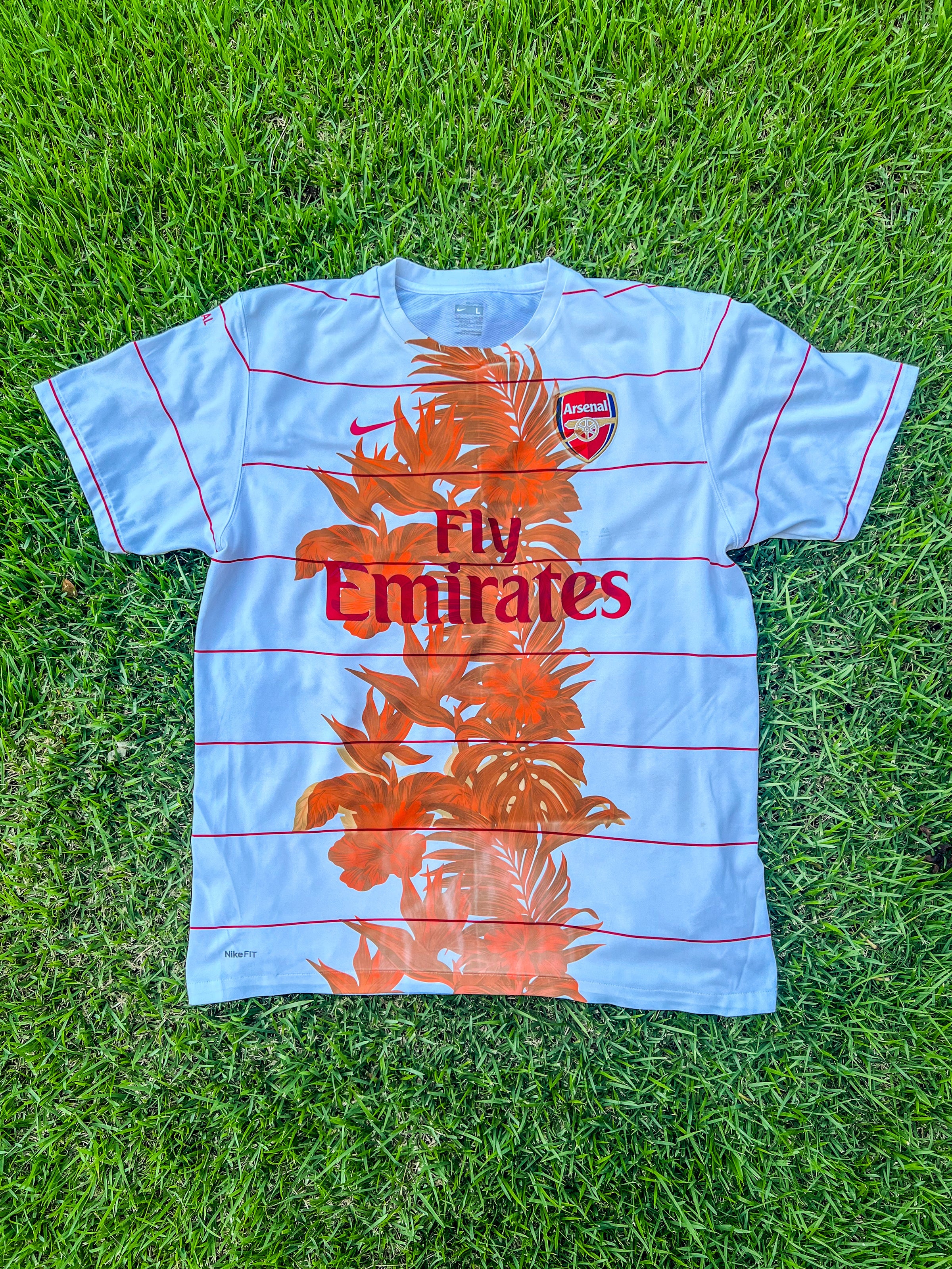 NIKE Paradise Soccer Club Supremeサッカーハワイ NIKE Paradise